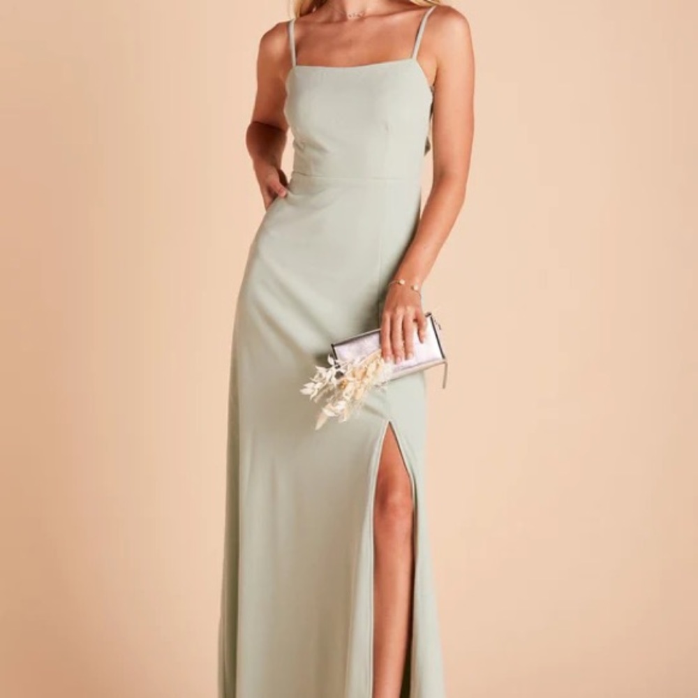 BENNY DRESS
CREPE SAGE Birdy Grey Bridesmaid dress